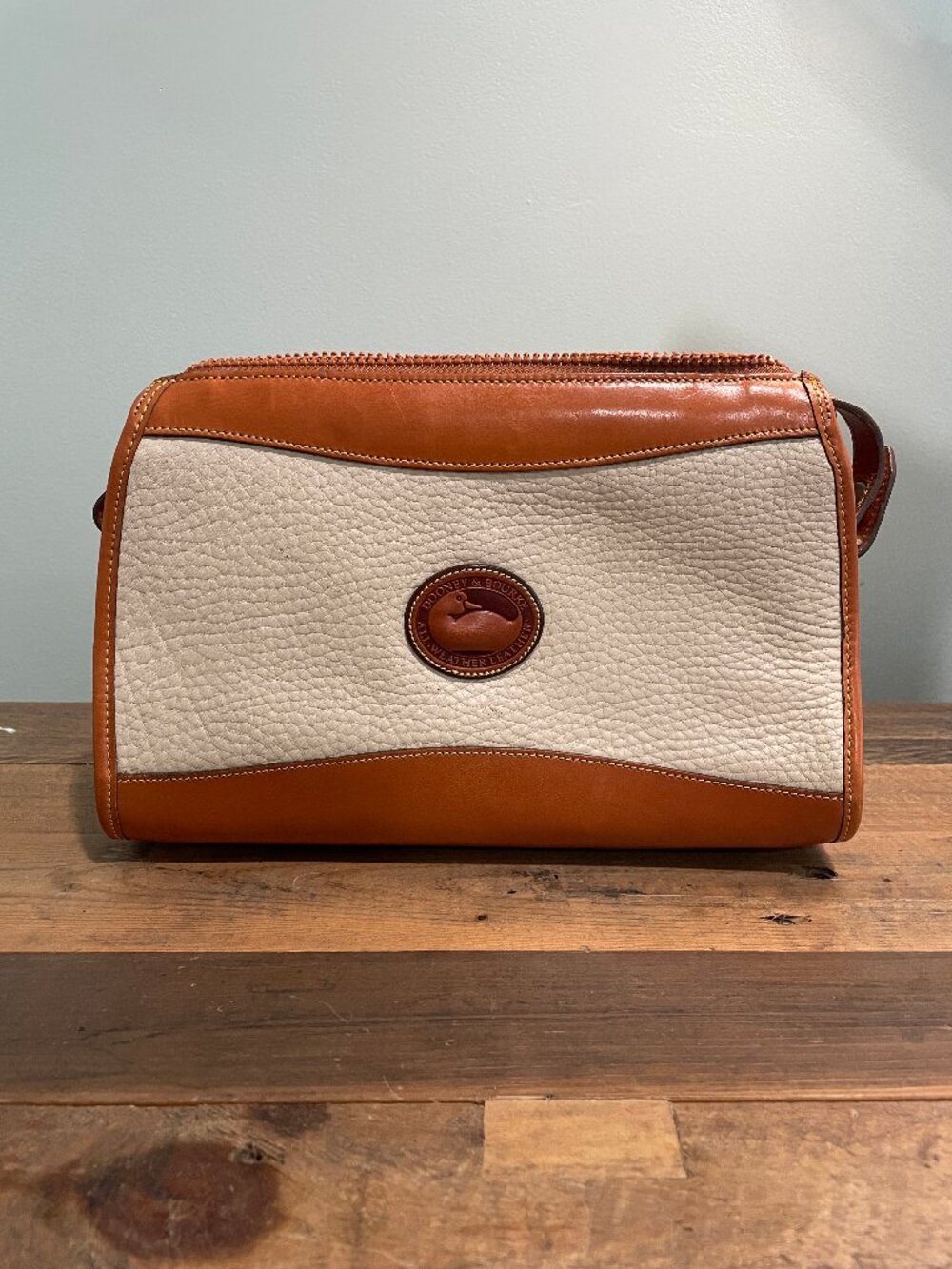 Vintage Dooney & Bourke All Weather Leather Crossbody Bag Cream Tan